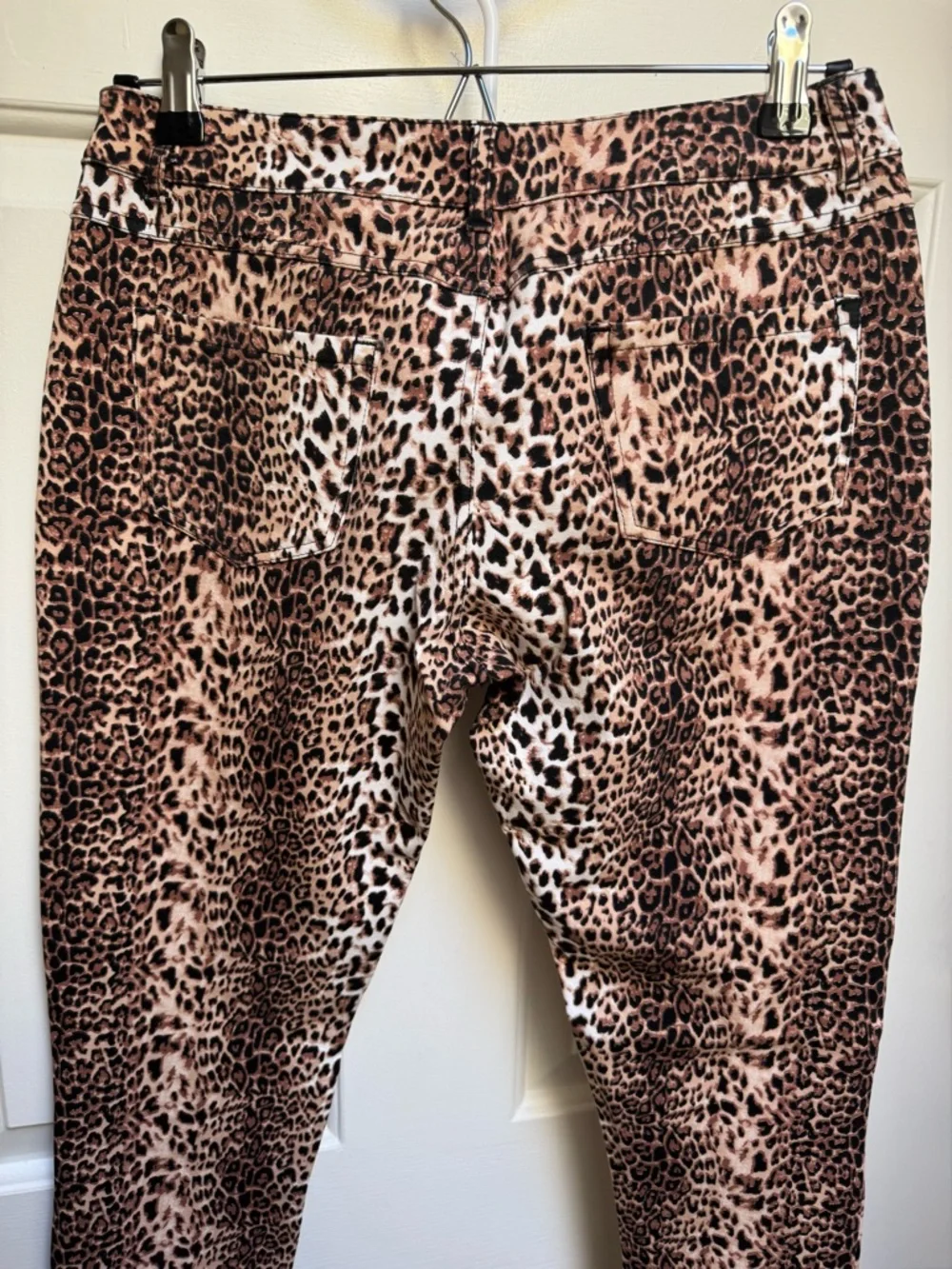 Y Jessi New York Leopard Animal Print Tan Black White Pant Legging size jr Large